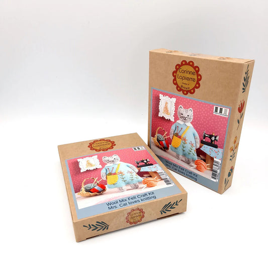 Mrs. Cat loves knitting Felt Craft Kit